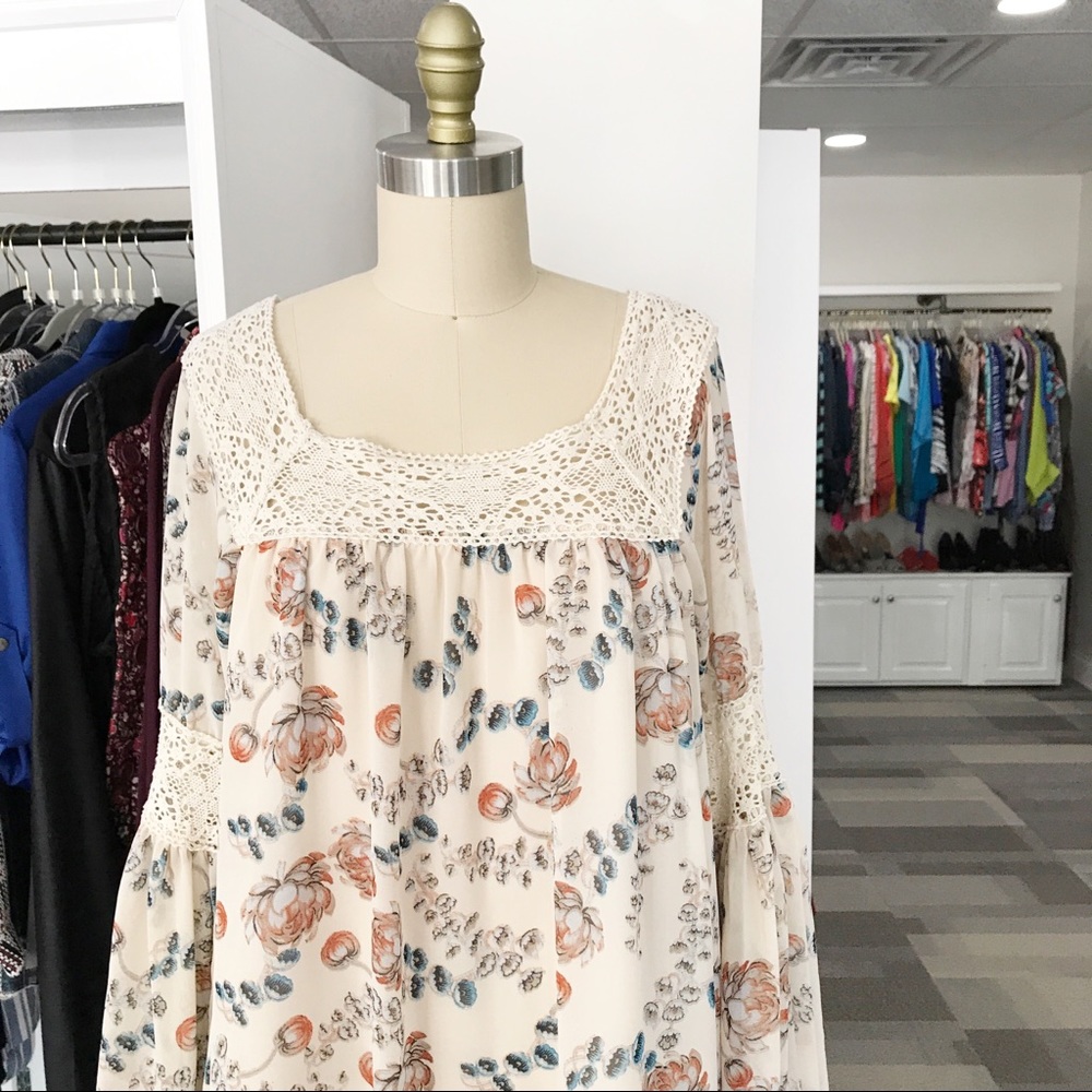 entro • Mixed Media Peasant Tunic • M